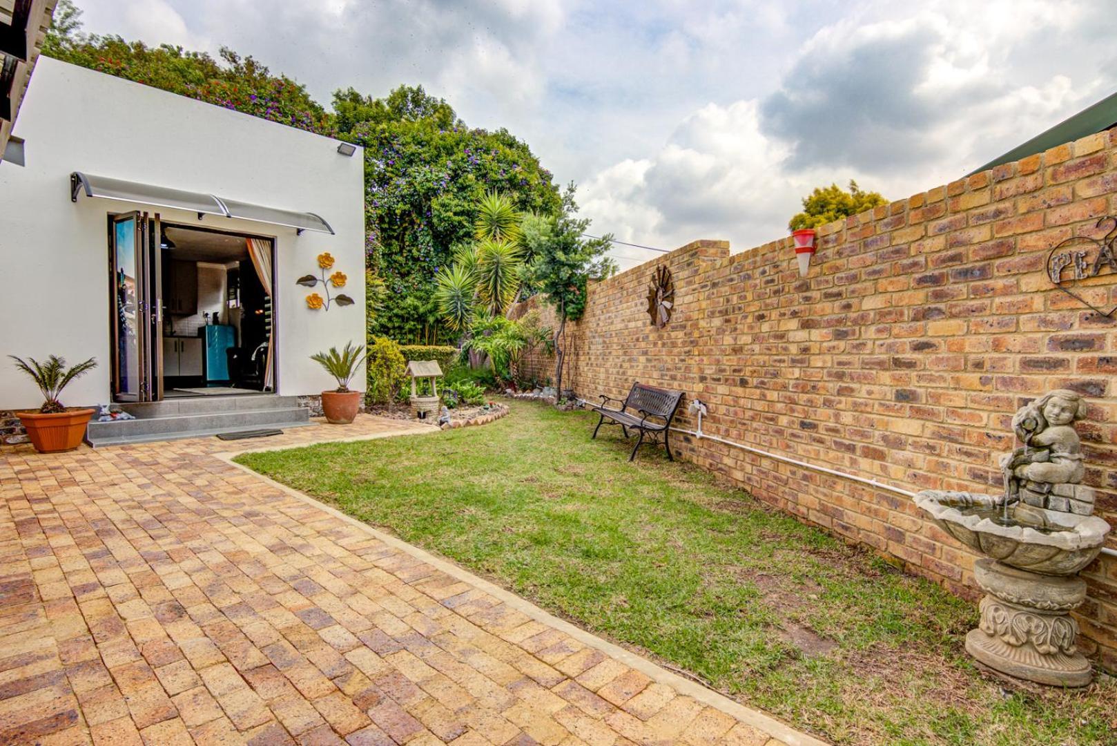 Lavender Villa No Loadshedding Kempton Park Exterior photo