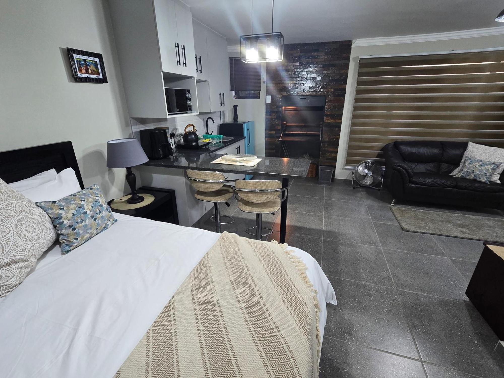 Lavender Villa No Loadshedding Kempton Park Room photo