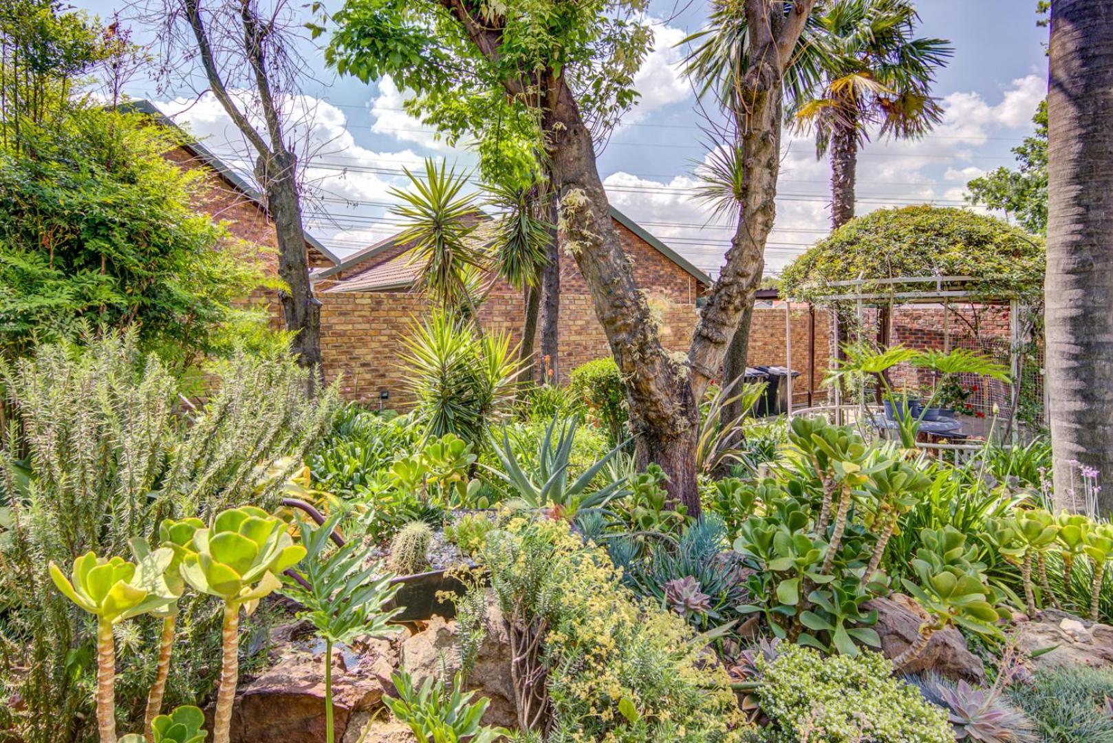 Lavender Villa No Loadshedding Kempton Park Exterior photo